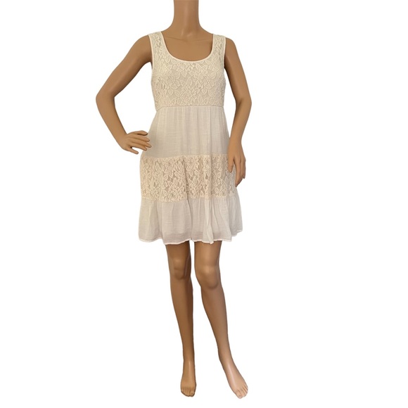 Speechless Mini Floral Lace Dress Size M - Picture 1 of 7